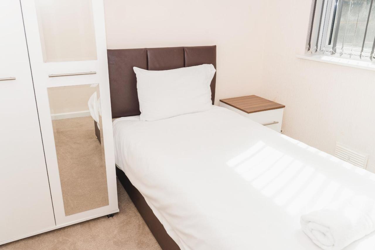 City Rooms In Stoke City Eksteriør billede